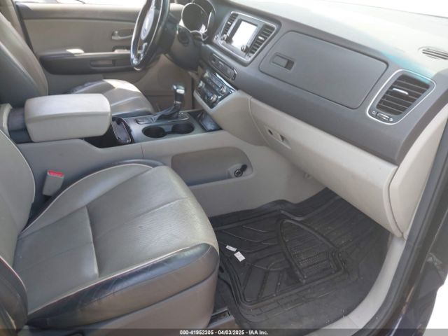 KNDMB5C16J6424343 KIA SEDONA LX