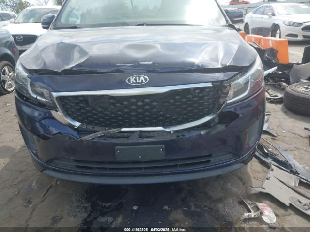 KNDMB5C16J6424343 KIA SEDONA LX