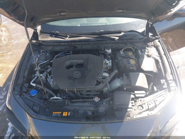 JM1BPALM2R1708220 Mazda Mazda3 2.5 S Preferred