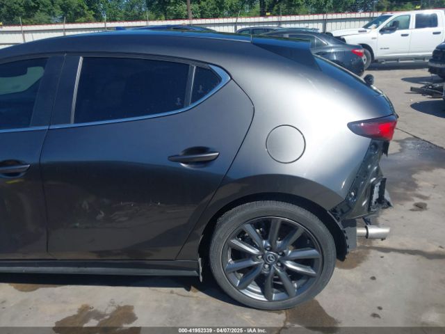 JM1BPALM2R1708220 Mazda Mazda3 2.5 S Preferred