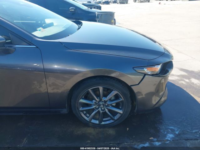 JM1BPALM2R1708220 Mazda Mazda3 2.5 S Preferred