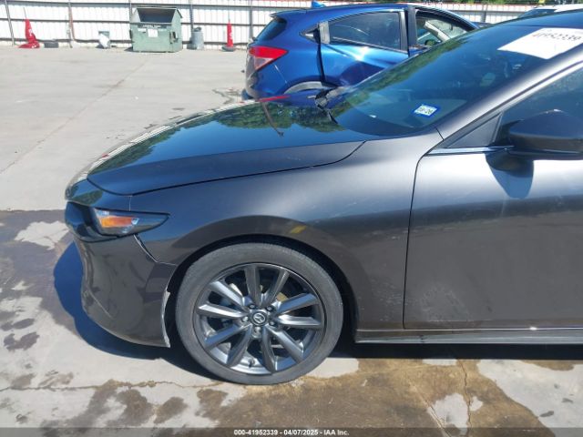 JM1BPALM2R1708220 Mazda Mazda3 2.5 S Preferred