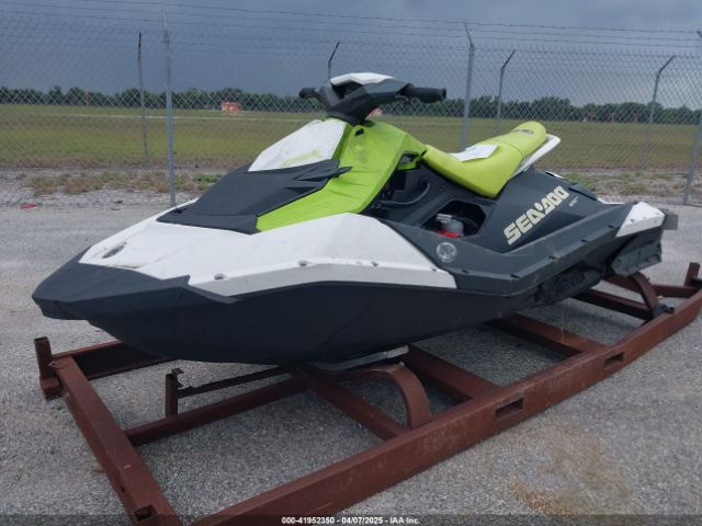 2023 SEADOO SPARK YDV28401K223 Photo 1