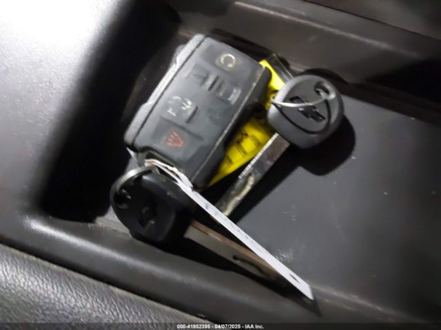 3GCPYBEK5MG240238 Chevrolet Silverado 1500 4wd  Short Bed Custom