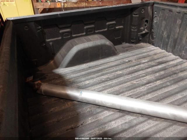 3GCPYBEK5MG240238 Chevrolet Silverado 1500 4wd  Short Bed Custom