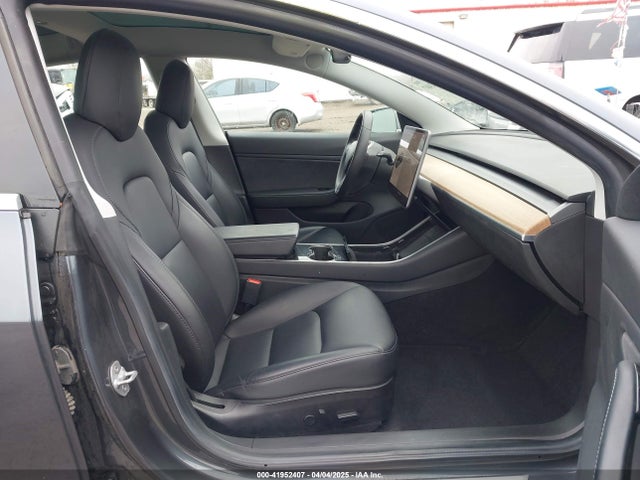 2019 TESLA MODEL 3 5YJ3E1EB3KF469294 Photo 4