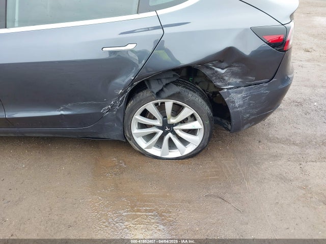 2019 TESLA MODEL 3 5YJ3E1EB3KF469294 Photo 5