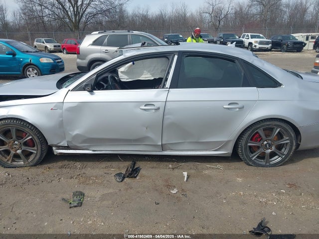 2012 Audi A4 2.0t Premium მანქანა იყიდება აუქციონზე, vin: WAUFFAFL9CN000972, აუქციონის ნომერი: 41952409