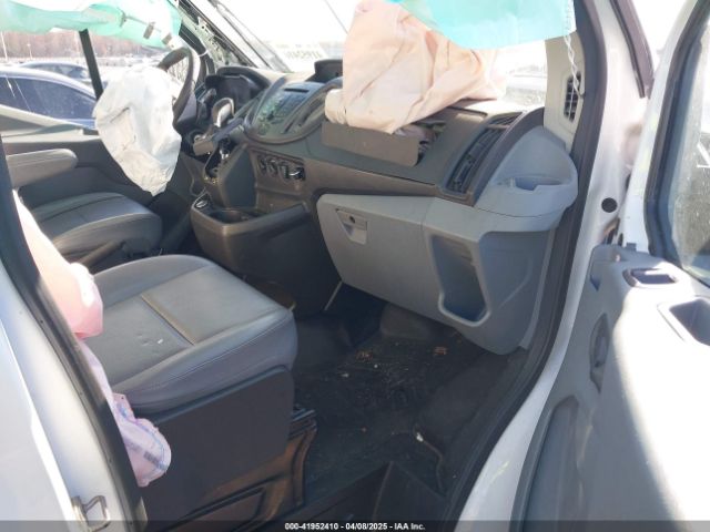 1FTYE2CMXKKB32625 Ford Transit-150