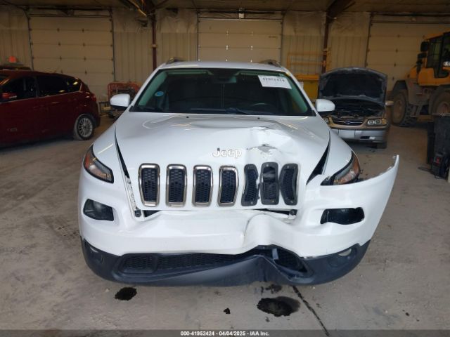 1C4PJMCS9FW633313 Jeep Cherokee Latitude