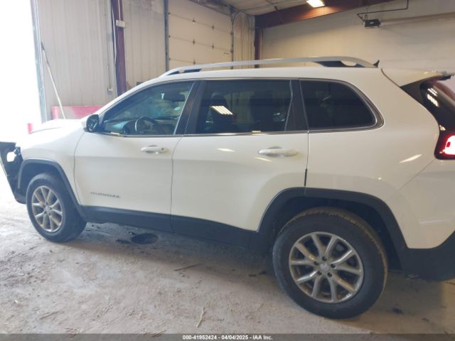 1C4PJMCS9FW633313 Jeep Cherokee Latitude