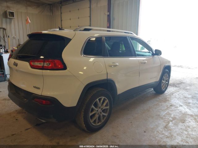 1C4PJMCS9FW633313 Jeep Cherokee Latitude