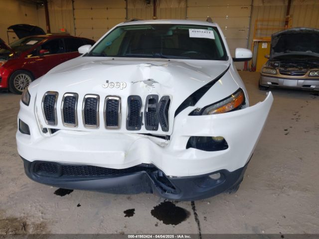 1C4PJMCS9FW633313 Jeep Cherokee Latitude