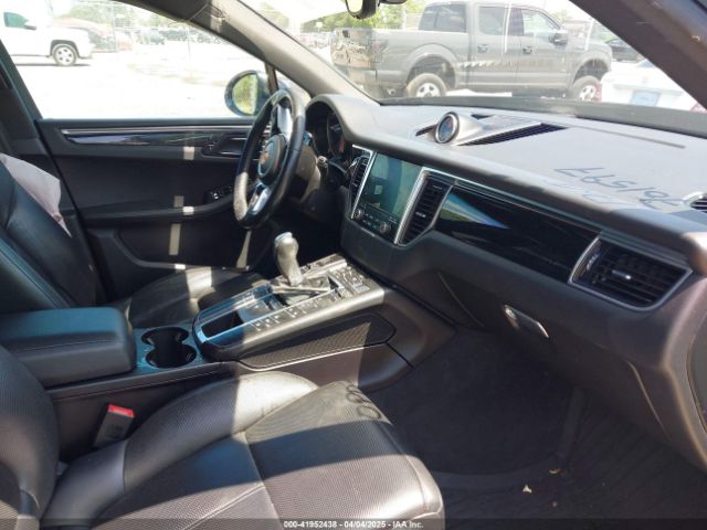 WP1AB2A57JLB31574 Porsche MACAN S