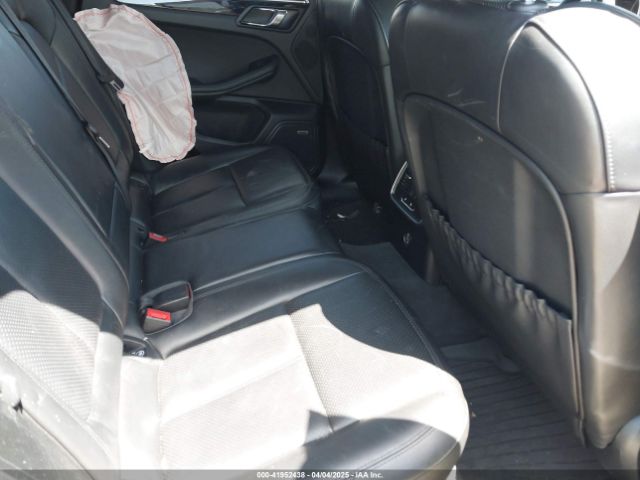 WP1AB2A57JLB31574 Porsche MACAN S
