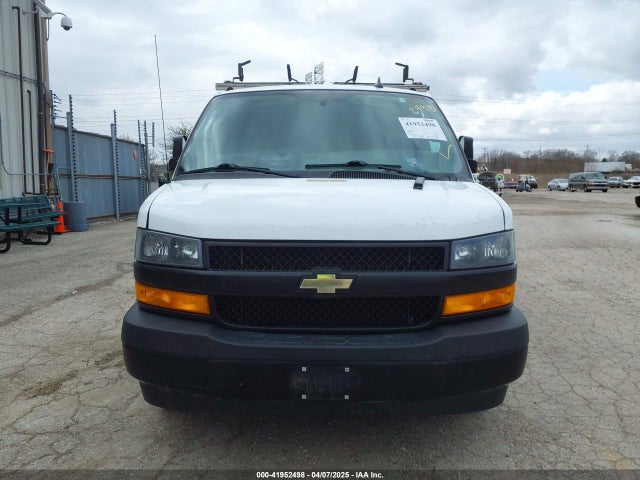 1GCWGAFP1J1322142 Chevrolet Express 2500 Work Van