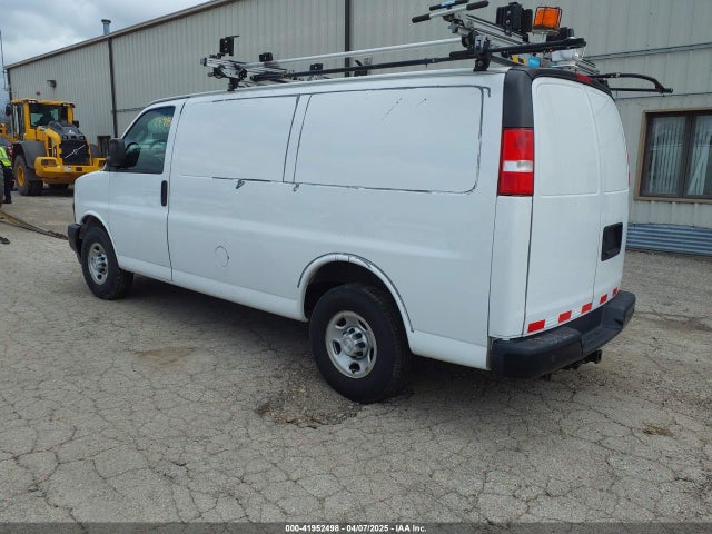 1GCWGAFP1J1322142 Chevrolet Express 2500 Work Van