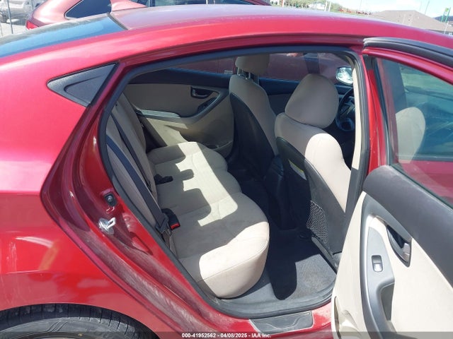 5NPDH4AE7FH574926 Hyundai ELANTRA SE