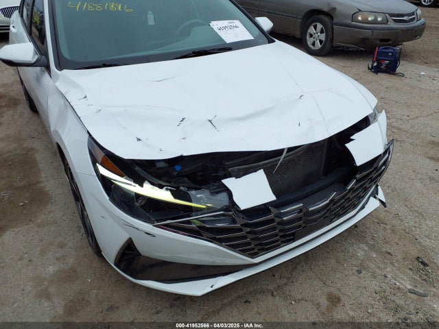 5NPLN4AG4NH067308 Hyundai ELANTRA SEL
