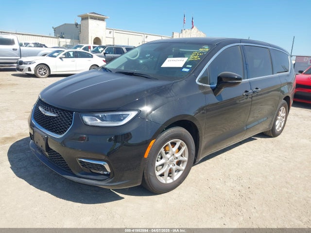 Chrysler Pacifica Touring L 2024 2C4RC1BG0RR173082 Image 2