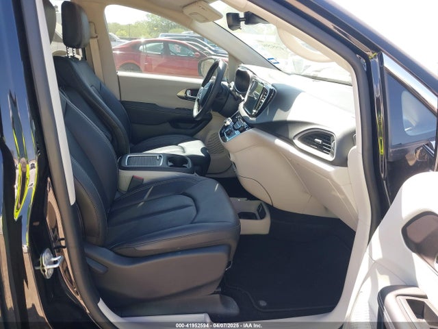 Chrysler Pacifica Touring L 2024 2C4RC1BG0RR173082 Image 5