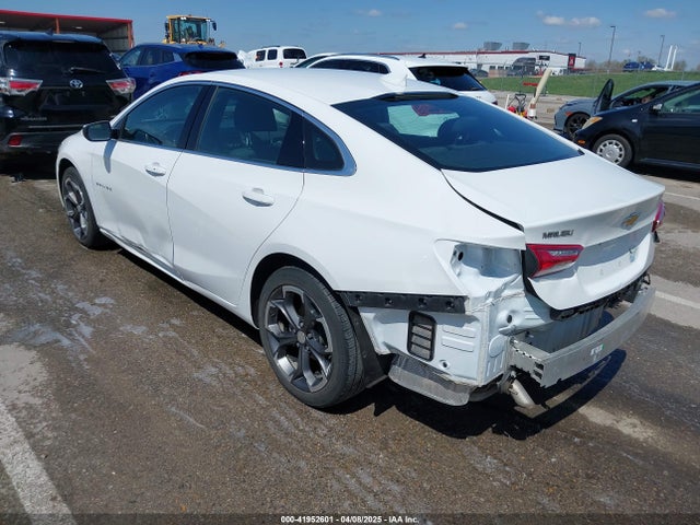 1G1ZD5ST2NF144985 Chevrolet Malibu Fwd Lt