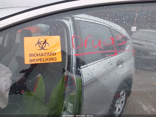 2HKRM3H37GH561045 Honda CR-V LX