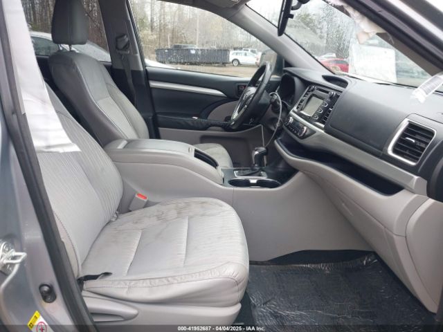 5TDZKRFH1FS055257 Toyota Highlander Le Plus V6