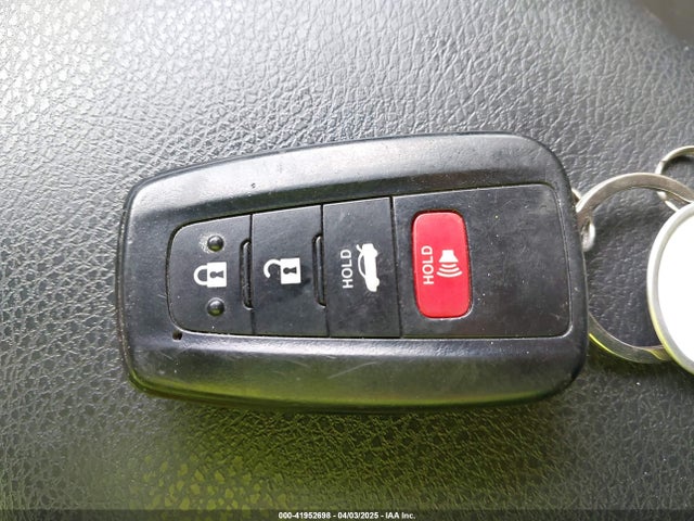 4T1B11HK6JU563769 Toyota CAMRY LE