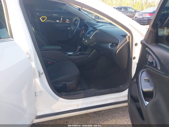 1G1ZE5ST7GF358211 Chevrolet MALIBU 1LT