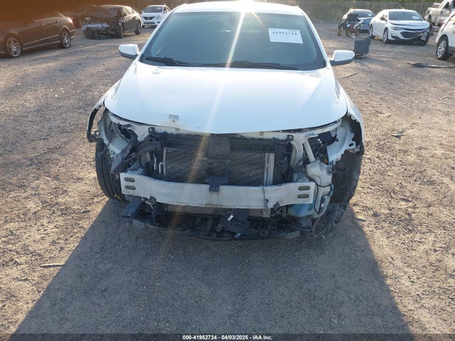 1G1ZE5ST7GF358211 Chevrolet MALIBU 1LT
