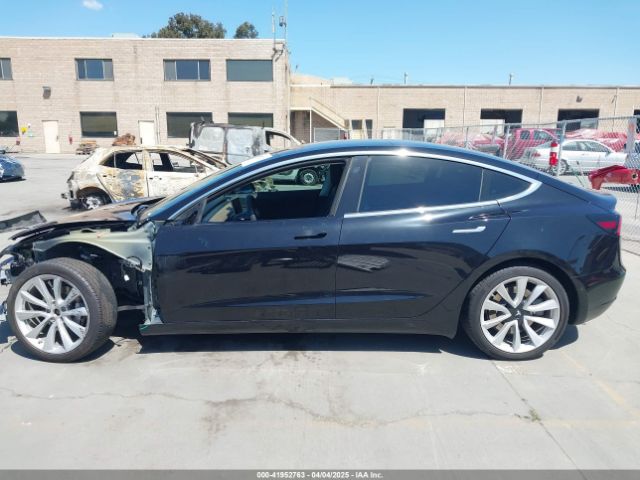 5YJ3E1EBXJF071661 Tesla Model 3 Long Range/performance