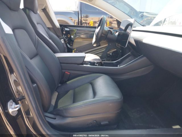 5YJ3E1EBXJF071661 Tesla Model 3 Long Range/performance