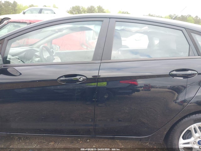 Ford FIESTA SE 2018 3FADP4EJ0JM133190 Image 15