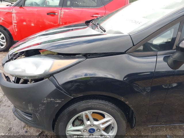 Ford FIESTA SE 2018 3FADP4EJ0JM133190 Image 18