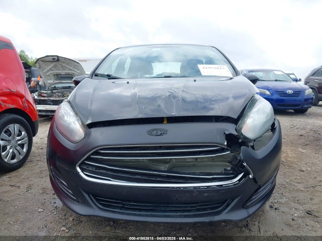 Ford FIESTA SE 2018 3FADP4EJ0JM133190 Image 22