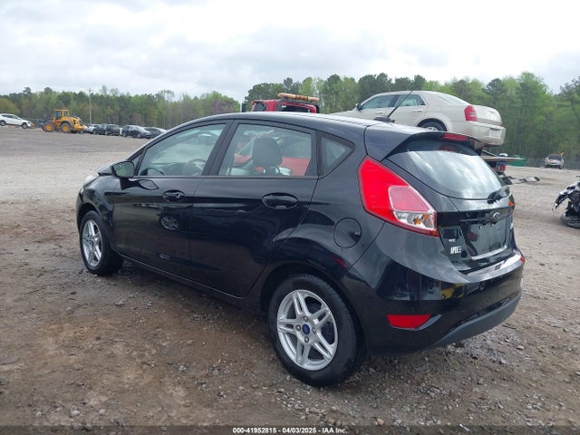 Ford FIESTA SE 2018 3FADP4EJ0JM133190 Image 3