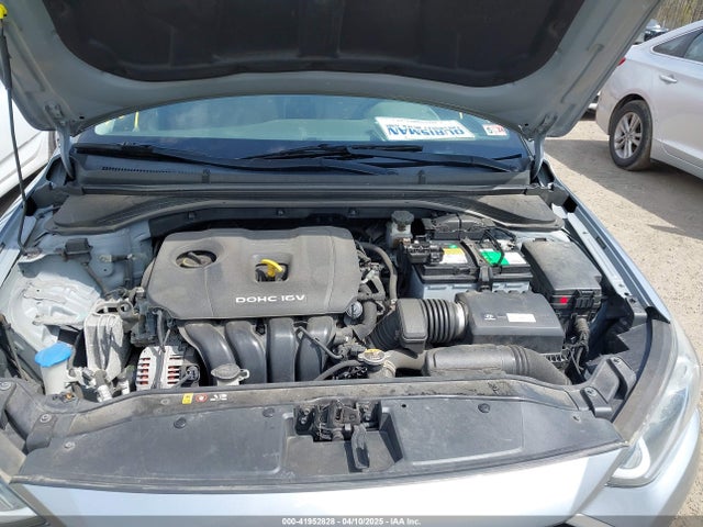 5NPD84LF9HH027164 Hyundai ELANTRA SE