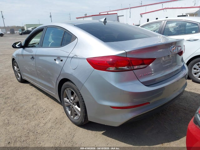 5NPD84LF9HH027164 Hyundai ELANTRA SE