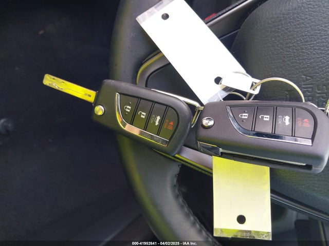 4T1G11AK3MU457011 Toyota CAMRY SE