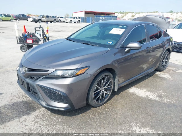 4T1G11AK3MU457011 Toyota CAMRY SE