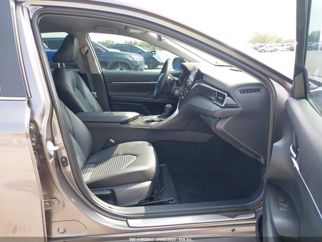 4T1G11AK3MU457011 Toyota CAMRY SE