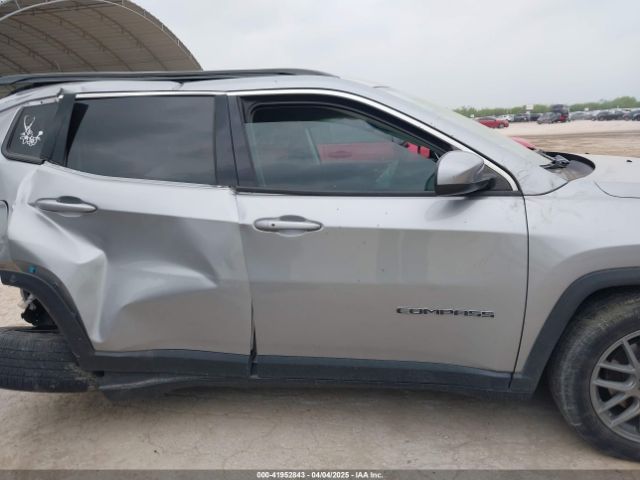 3C4NJCBB3KT726640 Jeep Compass Latitude Fwd