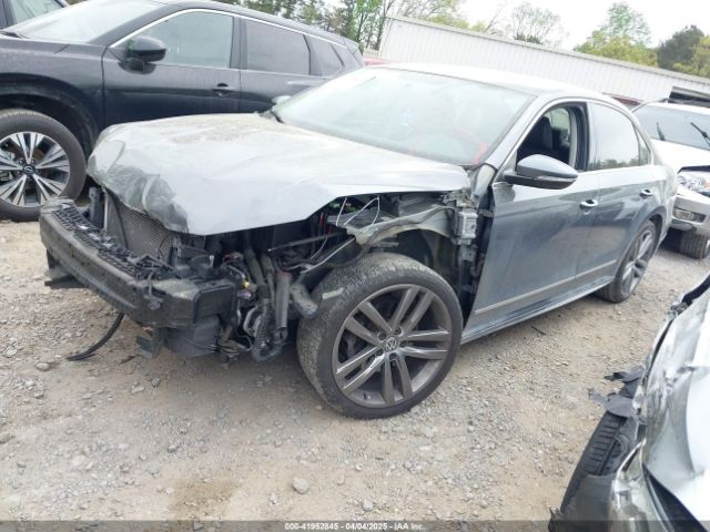 1VWDT7A34HC060154 Volkswagen Passat 1.8t R-line