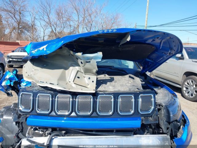 3C4NJDCB7NT185777 Jeep Compass Limited 4x4
