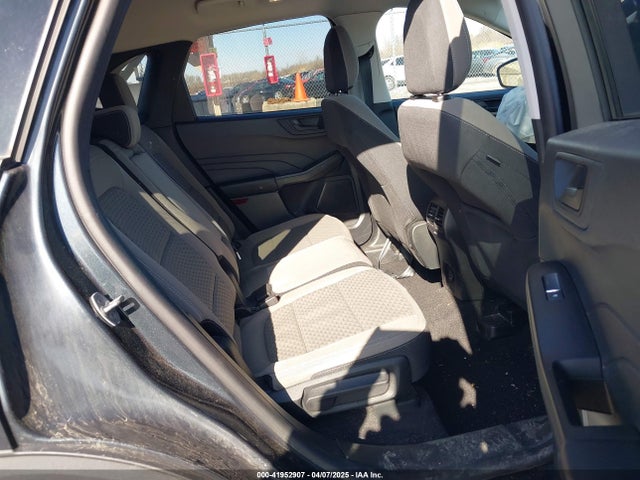 1FMCU9G69NUA87778 Ford ESCAPE SE