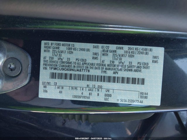 1FMCU9G69NUA87778 Ford ESCAPE SE