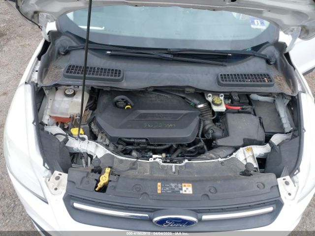 1FMCU9GX0EUD88206 Ford ESCAPE SE