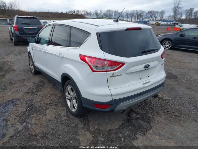 1FMCU9GX0EUD88206 Ford ESCAPE SE