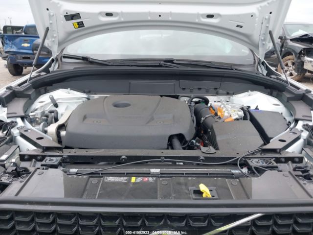 2025 VOLVO XC60 PLUG-IN HYBRID YV4H60RM8S1007974 Photo 9